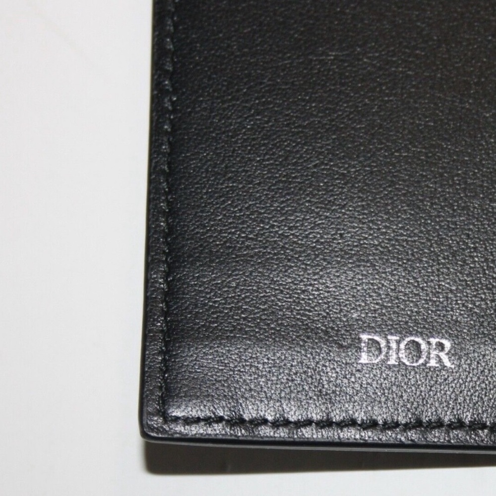 NWT DIOR black perforated leather Bifold Wallet with Silver Hardware💗💗💗 - Picture 4 of 5